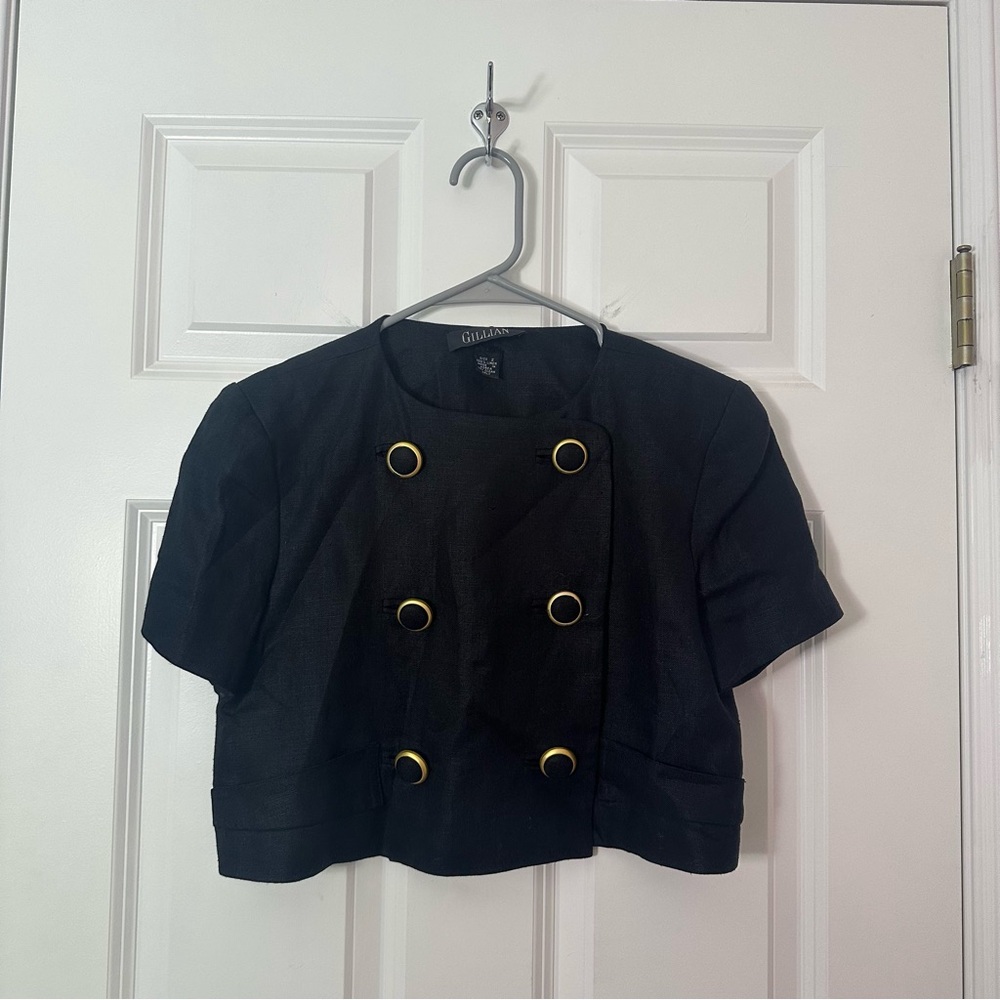 Elegant Black Cropped Blazer with Gold Accents